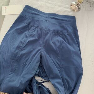 Lululemon Dance Studio Mid-Rise Pant regular
